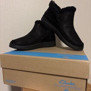 Clarks Cloudsteppers Faux Fur Slip-On Booties